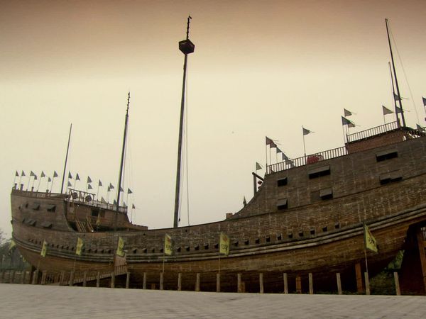 Ancient Discoveries - Ancient Chinese Super Ships