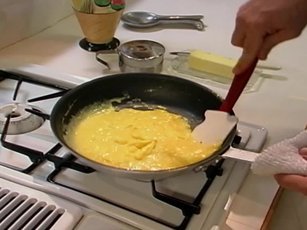 Good Eats - The Egg-Files