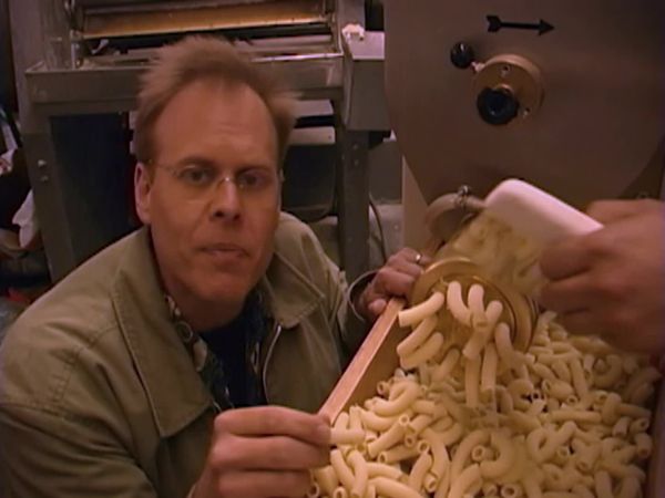 Good Eats - Pantry Raid (Part I)/Use Your Noodle