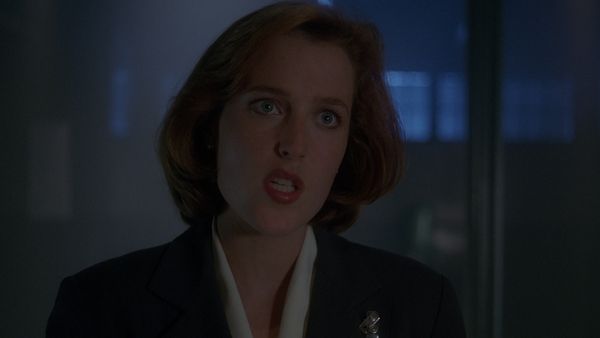 The X-Files - The Walk