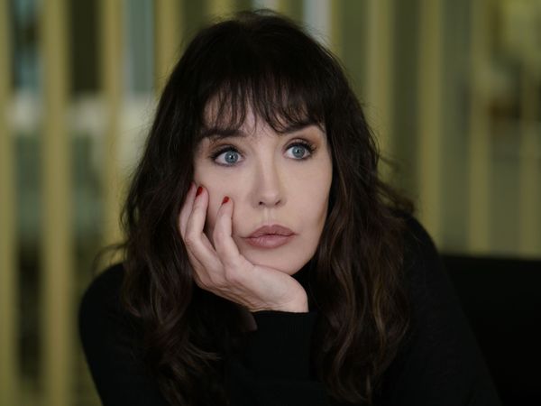 Call my Agent - Isabelle Adjani