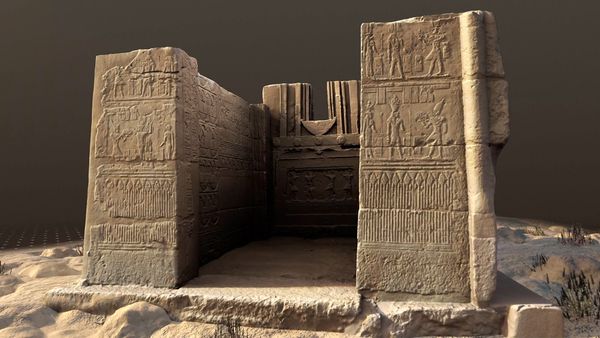 Cleopatra's Secret Tomb - Cleopatra, The Conquest of Egypt's Throne