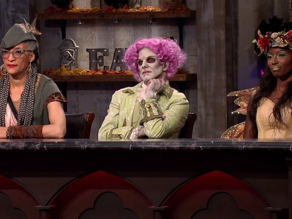 Halloween Baking Championship - Fall Forward Desserts