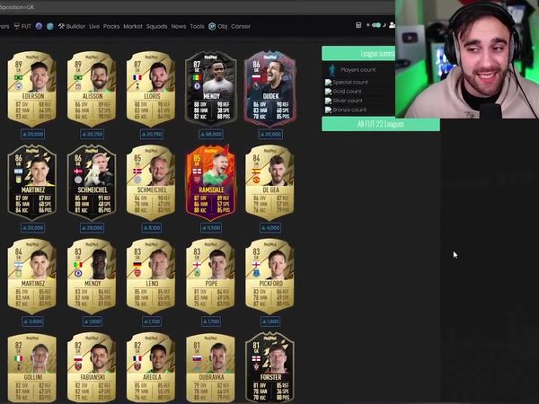 Futcrunch - I Used CR7 & Salah POTMs Together! / I Broke FIFA with POTMs CR7, Sterling & Salah