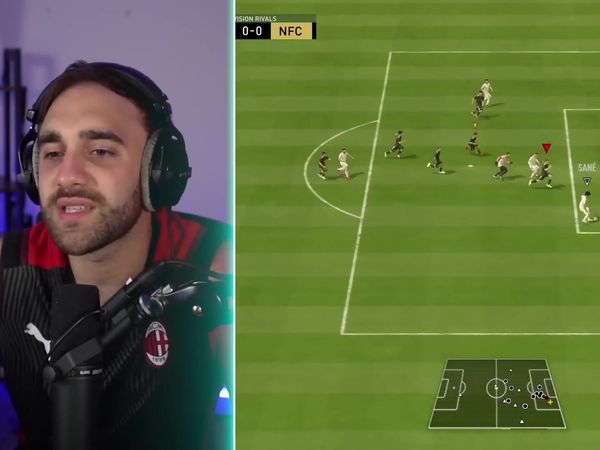 Futcrunch - I Used Man United's FIFA 22 Squad / I Bought Every Messi Card