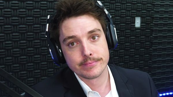 LazarBeam - TikTok's Most-Viewed Videos / Stream Sniping Until I'm Banned