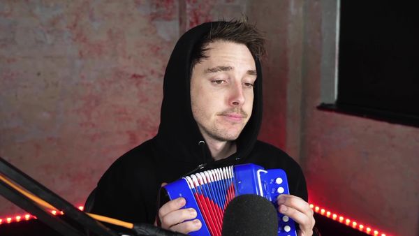 LazarBeam - Accepting 1,700 Friend Requests / Internet's Weirdest Websites
