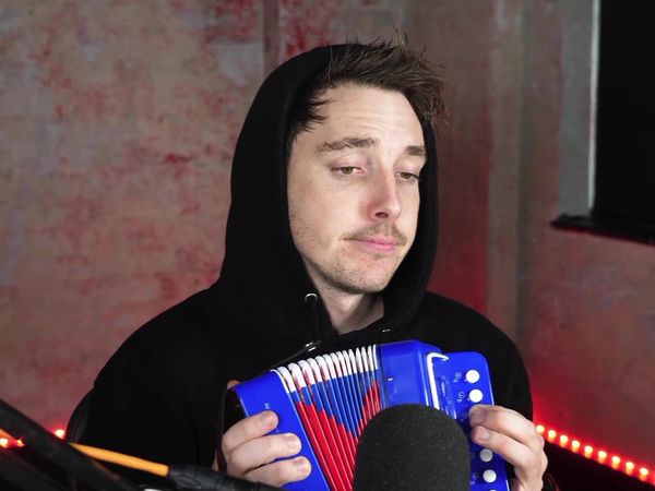 LazarBeam - Accepting 1,700 Friend Requests / Internet's Weirdest Websites