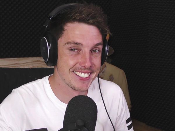 LazarBeam - Try Not to Laugh: Star Wars Edition / Standing Still All Game