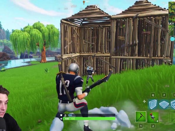 LazarBeam - I Became a Fortnite Coach