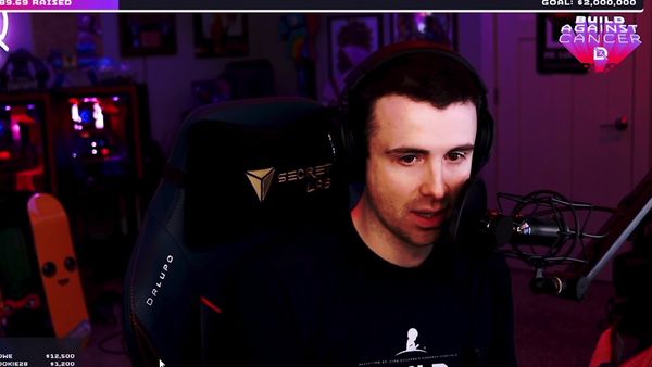 LazarBeam - Donating $100,000 for Christmas / Monster vs. Robot
