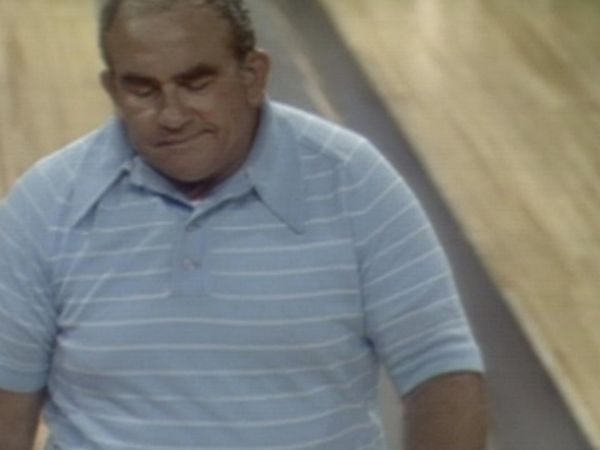 Celebrity Bowling - Episode 3