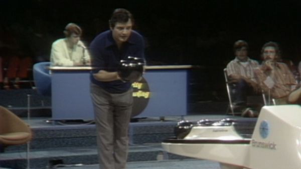 Celebrity Bowling - Episode 5
