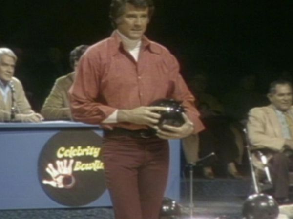 Celebrity Bowling - Episode 28