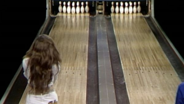 Celebrity Bowling - Episode 5