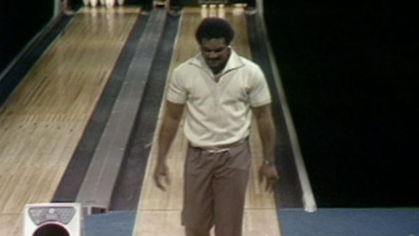 Celebrity Bowling - Episode 7