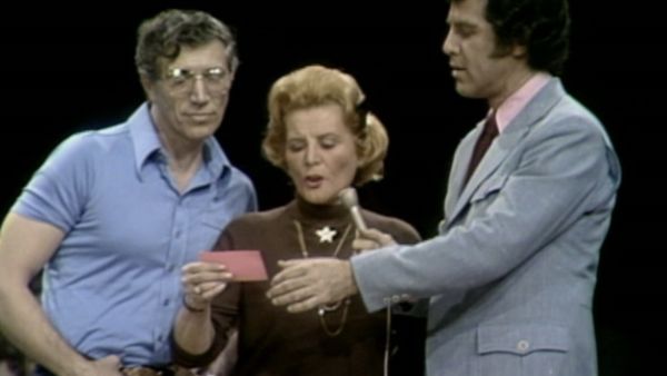Celebrity Bowling - Episode 13