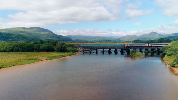 World's Most Scenic Railway Journeys - Wales