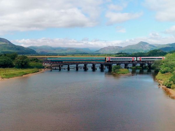 World's Most Scenic Railway Journeys - Wales