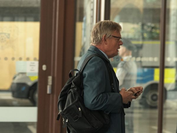 Manhunt - Episode 1