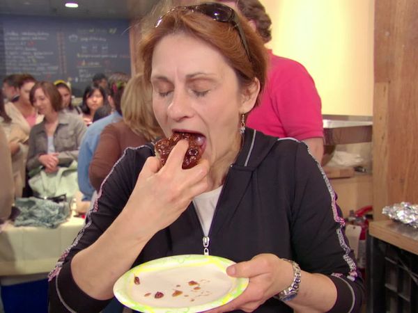 Throwdown with Bobby Flay - Sticky Buns