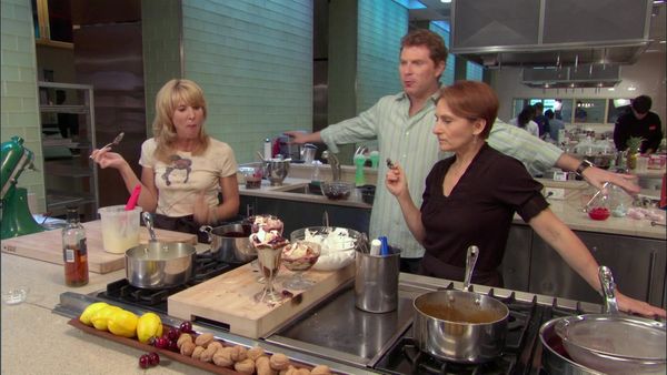 Throwdown with Bobby Flay - Ice Cream Sundaes