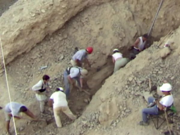 Digging for the Truth - Lost Treasures of the Copper Scroll