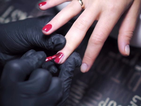 Customer Wars - Nail Salon Nightmare