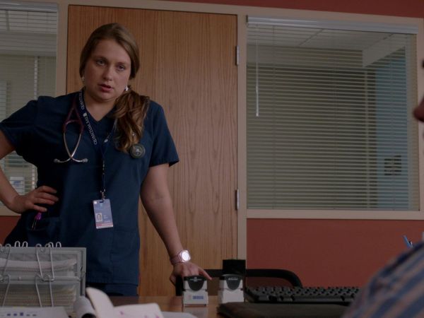 Nurse Jackie - Handle Your Scandal