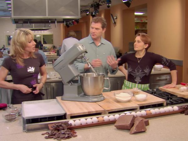 Throwdown with Bobby Flay - Chocolate Chip Cookies