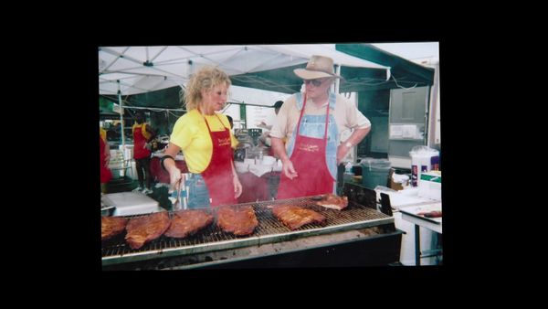 Throwdown with Bobby Flay - Pulled Pork Sandwich