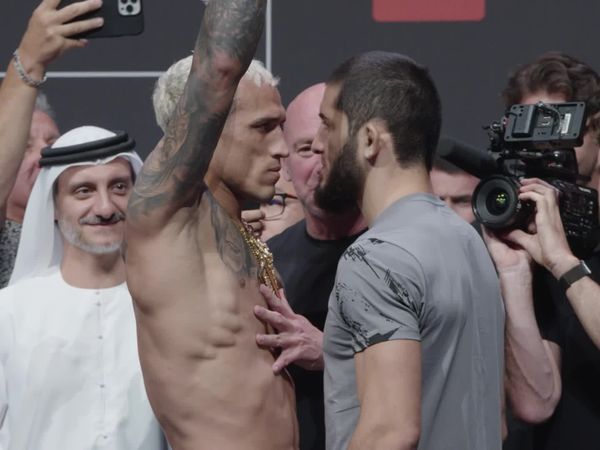 UFC The Walk - Oliveira Vs Makhachev