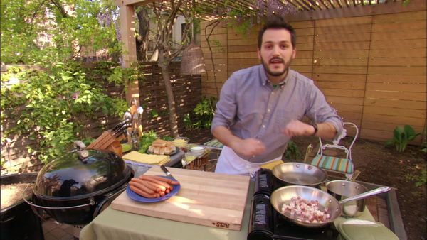 Throwdown with Bobby Flay - Hot Dogs
