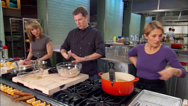 Throwdown with Bobby Flay - Cannoli