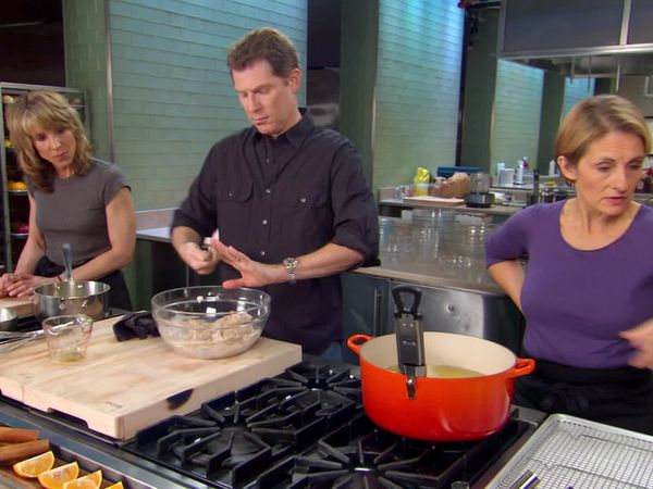 Throwdown with Bobby Flay - Cannoli