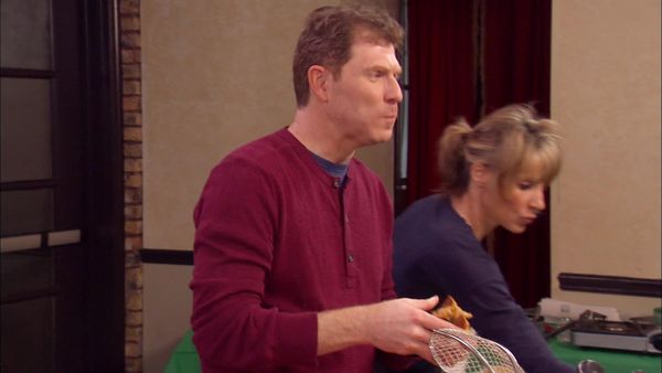 Throwdown with Bobby Flay - Fried Green Tomato BLT