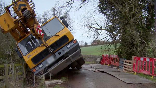 Extreme Road Rescue - Episode 9