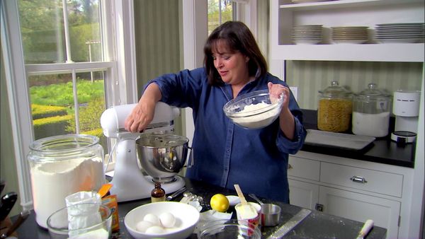 Barefoot Contessa - Pooch Party