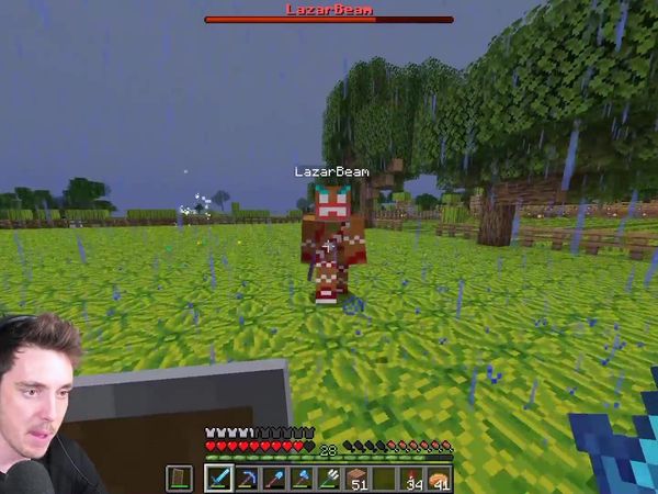 LazarBeam - Fighting the LazarBeam Boss in Minecraft / Becoming Overpowered in Minecraft