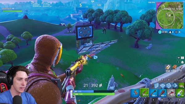 LazarBeam - The One-House Challenge in Fortnite Battle Royale / Cizzorz Fun Run