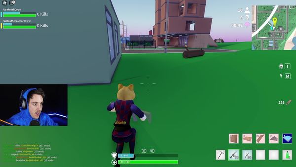 LazarBeam - I Played Roblox Fortnite / Horror Mode