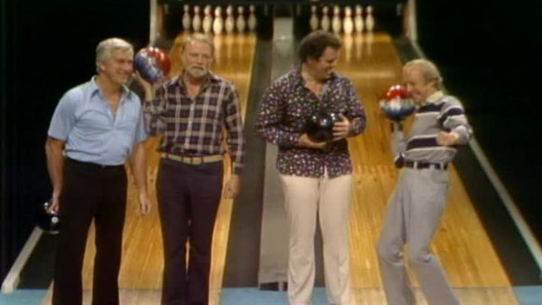 Celebrity Bowling - Episode 10