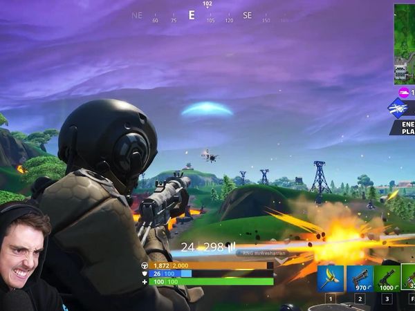 LazarBeam - Playing Planes