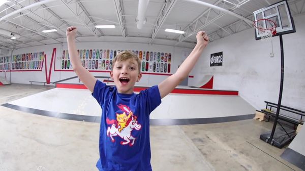 Andrew Schrock - Father and Son H.O.R.S.E. / Life-Sized Pong