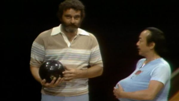 Celebrity Bowling - Episode 25