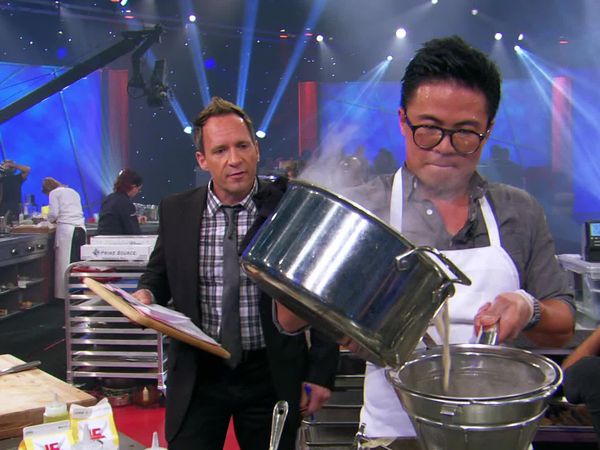 Iron Chef America - Flay vs. Pham