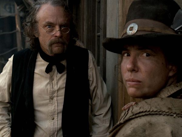 Deadwood - Águas profundas