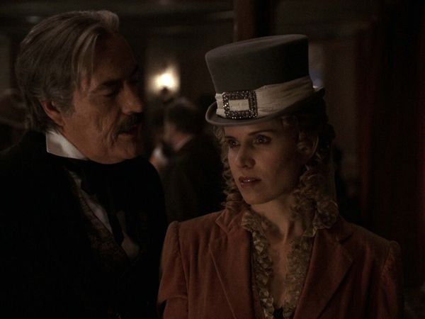 Deadwood - La bota de Jewel está hecha para andar
