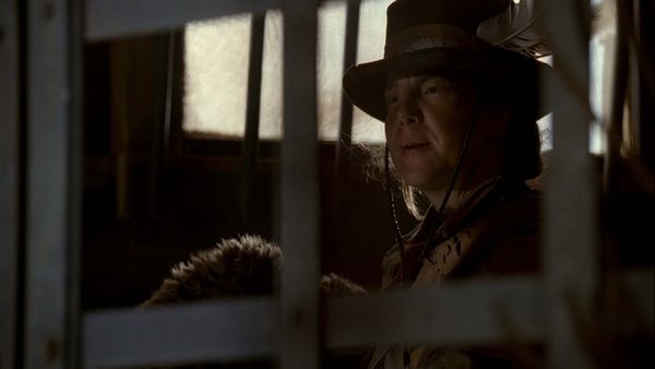 Deadwood - Fusiones y capital