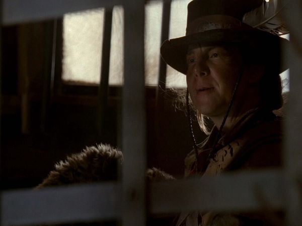 Deadwood - Fusiones y capital